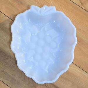 Vintage Hazel-Atlas Milk Glass Dish
